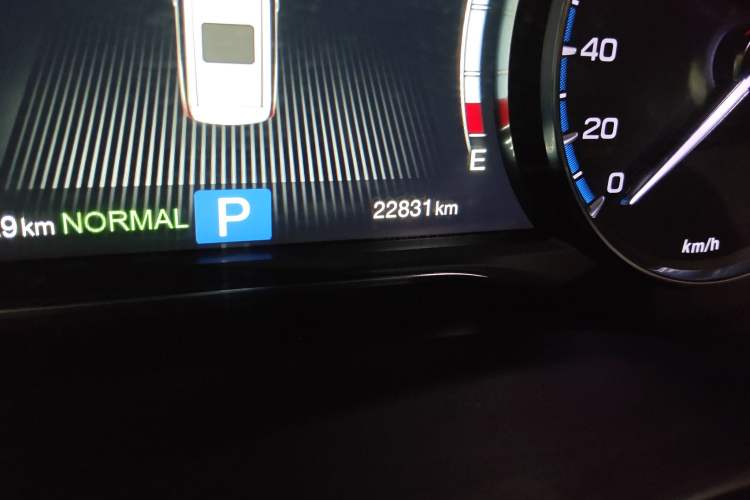 Used GAC Trumpchi M8 2020 Flagship Model 390T Supreme Edition Odometer Close Up