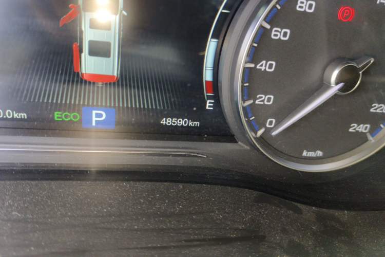 Used GAC Trumpchi M8 2020 390T Deluxe Edition Odometer Close Up