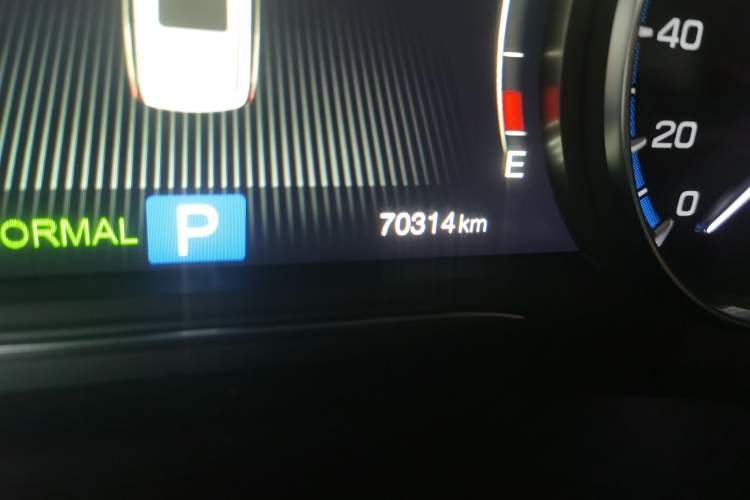 Used GAC Trumpchi M8 2020 Master Edition 390T Supreme Version Odometer Close Up