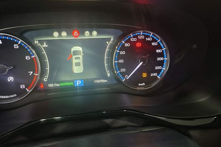 Used GAC Trumpchi M8 2020 390T Deluxe Edition Odometer Close Up