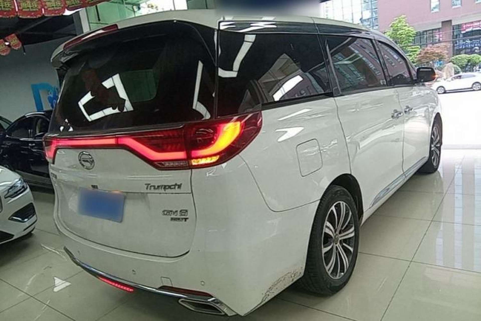 Used GAC Trumpchi M8 2020 390T Deluxe Edition Rear Right 45 Deg