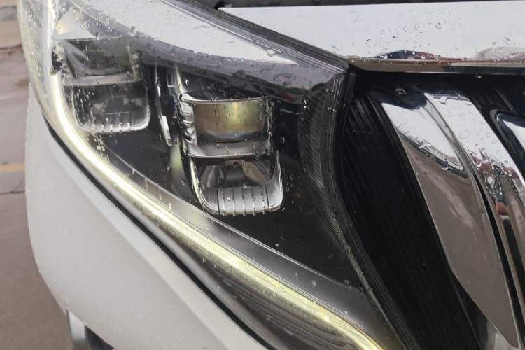 Used GAC Trumpchi M8 2020 Flagship Model 390T Prestige Edition Right Front Headlight