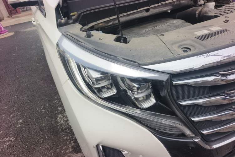 Used GAC Trumpchi M8 2020 Flagship Model 390T Supreme Edition Right Front Headlight
