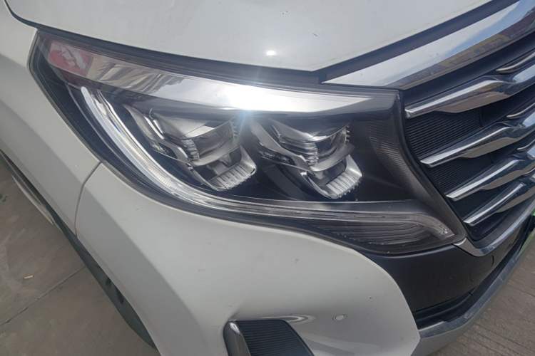 Used GAC Trumpchi M8 2020 Flagship Model 390T Prestige Edition Right Front Headlight