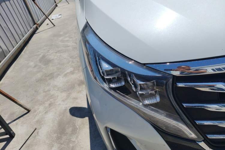 Used GAC Trumpchi M8 2020 Flagship Model 390T Supreme Edition Right Front Headlight