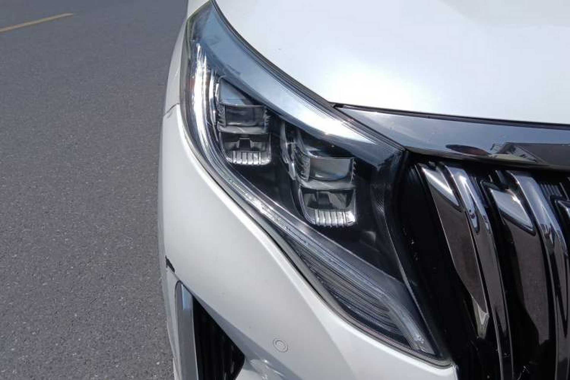 Used GAC Trumpchi M8 2020 Master Edition 390T Deluxe Version Right Front Headlight