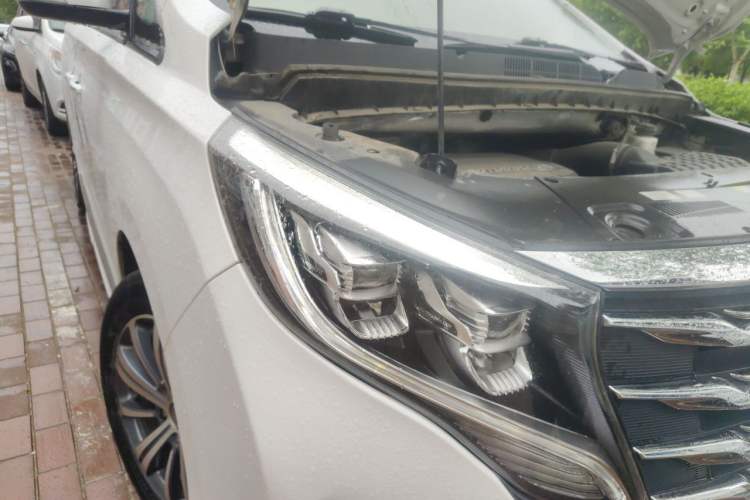 Used GAC Trumpchi M8 2020 Flagship Model 390T Prestige Edition Right Front Headlight