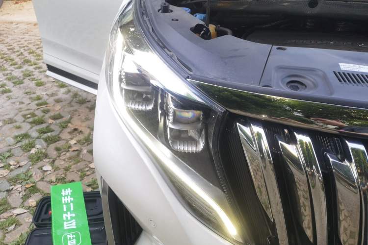 Used GAC Trumpchi M8 2020 Master Edition 390T Supreme Version Right Front Headlight