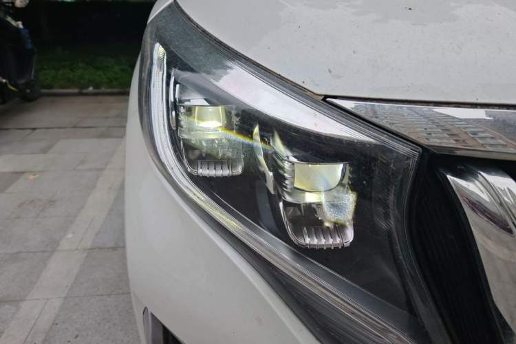 Used GAC Trumpchi M8 2020 Flagship Model 390T Supreme Edition Right Front Headlight