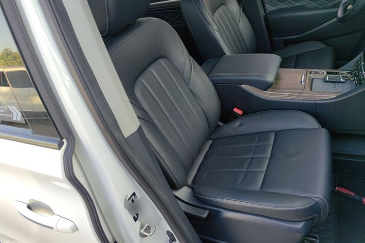 Used GAC Trumpchi M8 2020 Flagship Model 390T Prestige Edition Right Front Seat