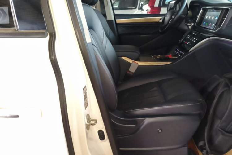 Used GAC Trumpchi M8 2020 Flagship Model 390T Prestige Edition Right Front Seat