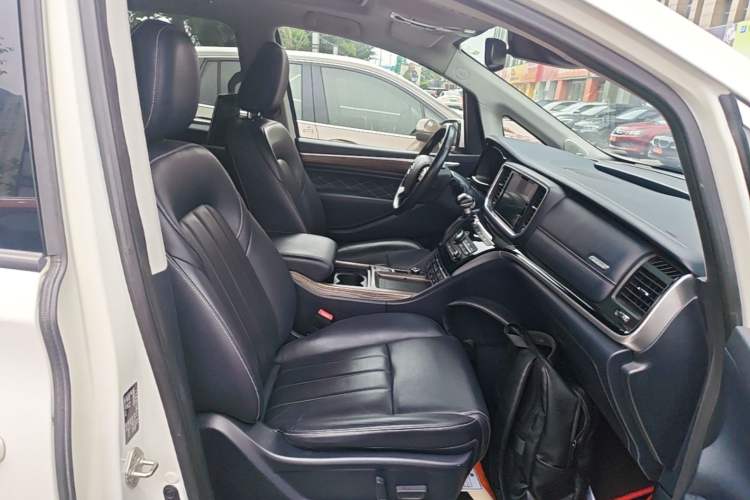 Used GAC Trumpchi M8 2020 Flagship 390T Navigation Model Right Front Seat