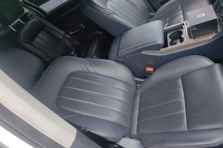 Used GAC Trumpchi M8 2020 Flagship Model 390T Prestige Edition Right Front Seat