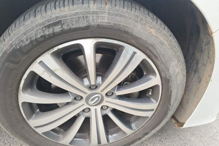 Used GAC Trumpchi M8 2020 Flagship Model 390T Prestige Edition Right Front Wheel Hub