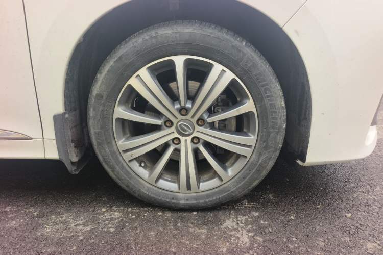 Used GAC Trumpchi M8 2020 Flagship Model 390T Supreme Edition Right Front Wheel Hub