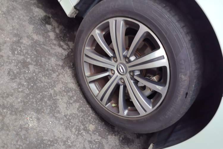 Used GAC Trumpchi M8 2020 Flagship Model 390T Prestige Edition Right Front Wheel Hub