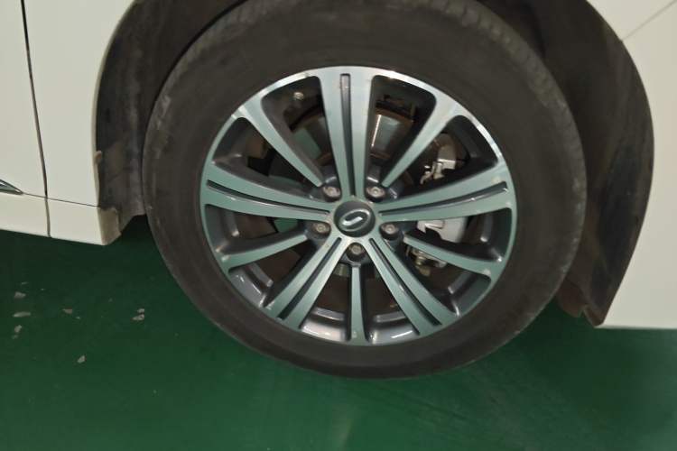 Used GAC Trumpchi M8 2020 Flagship Model 390T Supreme Edition Right Front Wheel Hub