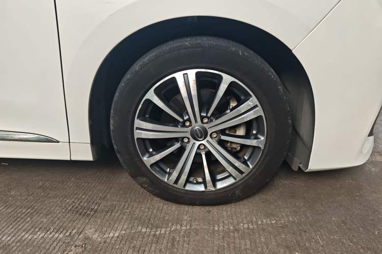 Used GAC Trumpchi M8 2020 Flagship Model 390T Prestige Edition Right Front Wheel Hub