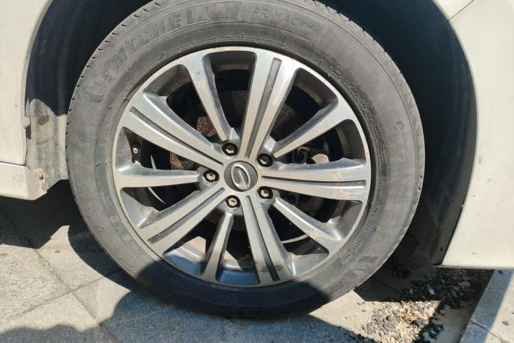 Used GAC Trumpchi M8 2020 390T Deluxe Edition Right Front Wheel Hub
