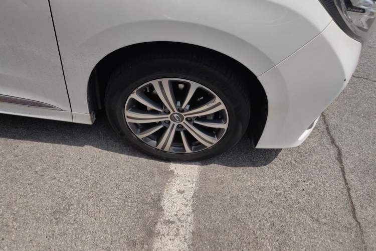 Used GAC Trumpchi M8 2020 Flagship Model 390T Prestige Edition Right Front Wheel Hub