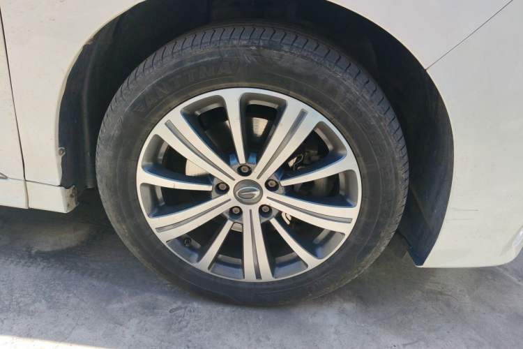 Used GAC Trumpchi M8 2020 Flagship Model 390T Supreme Edition Right Front Wheel Hub