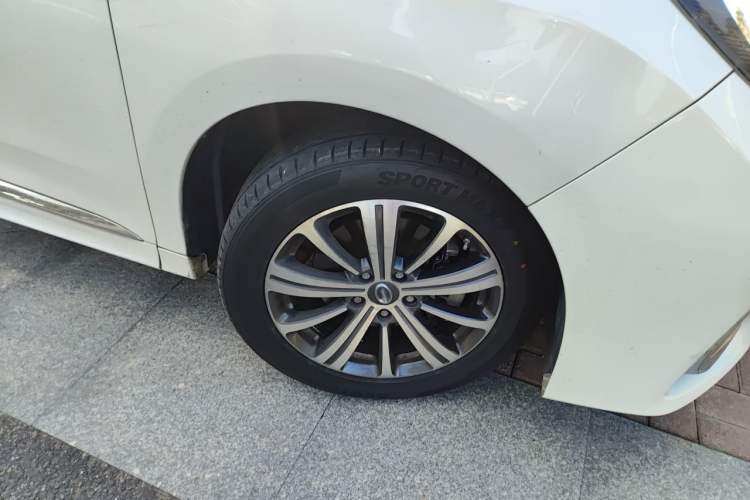 Used GAC Trumpchi M8 2020 Flagship Model 390T Prestige Edition Right Front Wheel Hub