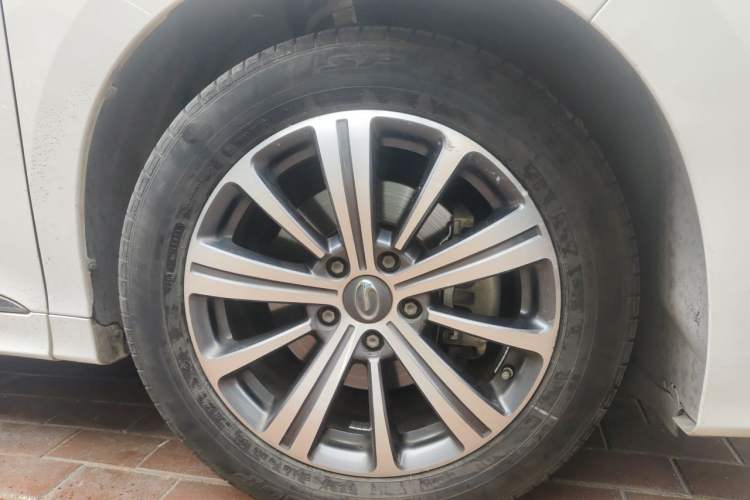 Used GAC Trumpchi M8 2020 Flagship Model 390T Prestige Edition Right Front Wheel Hub