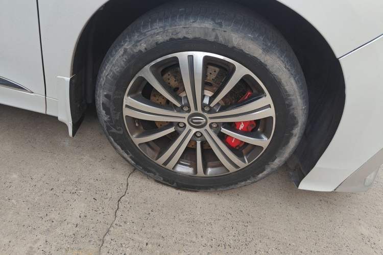 Used GAC Trumpchi M8 2020 Flagship Model 390T Prestige Edition Right Front Wheel Hub