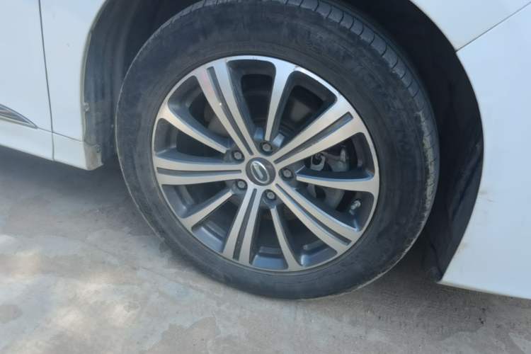 Used GAC Trumpchi M8 2020 Flagship Model 390T Prestige Edition Right Front Wheel Hub