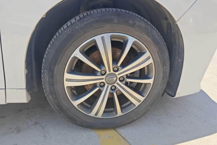Used GAC Trumpchi M8 2020 Flagship Model 390T Prestige Edition Right Front Wheel Hub