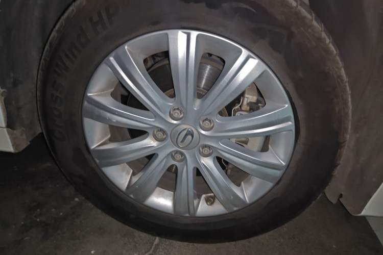 Used GAC Trumpchi M8 2020 Flagship Model 390T Deluxe Edition Right Front Wheel Hub