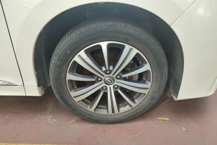 Used GAC Trumpchi M8 2020 Flagship Model 390T Prestige Edition Right Front Wheel Hub