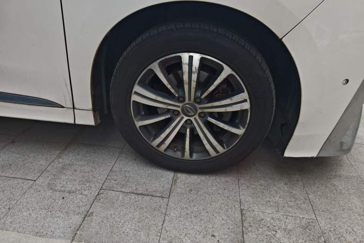 Used GAC Trumpchi M8 2020 Flagship Model 390T Supreme Edition Right Front Wheel Hub