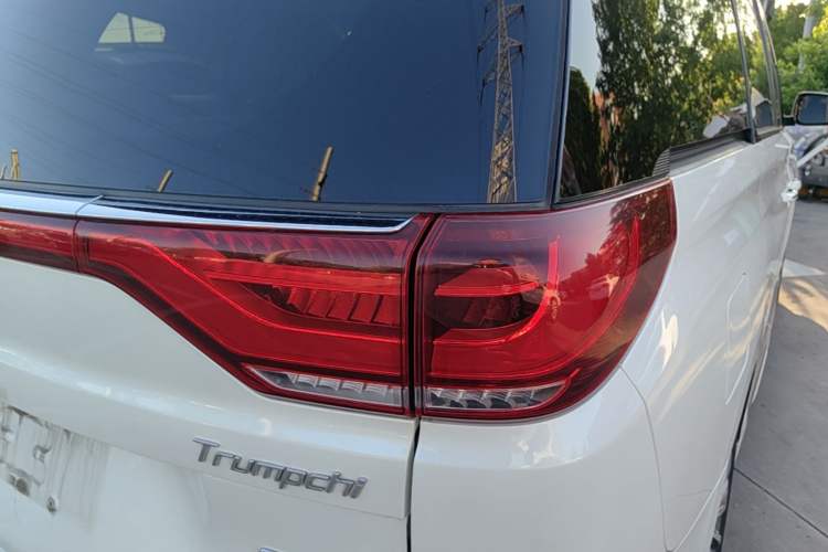 Used GAC Trumpchi M8 2020 Flagship Model 390T Prestige Edition Right Rear Taillight