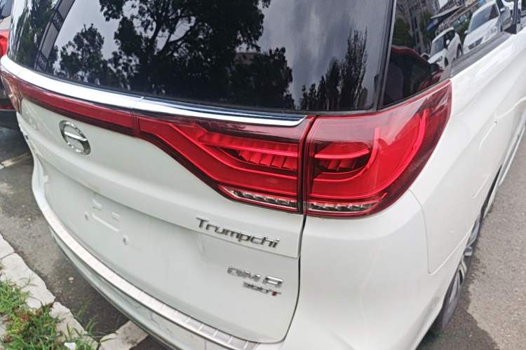 Used GAC Trumpchi M8 2020 Flagship 390T Navigation Model Right Rear Taillight