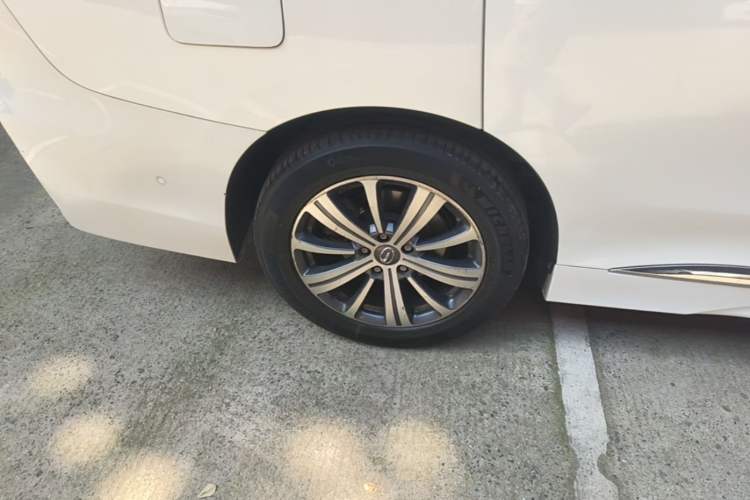 Used GAC Trumpchi M8 2020 Flagship 390T Navigation Model Right Rear Wheel Hub