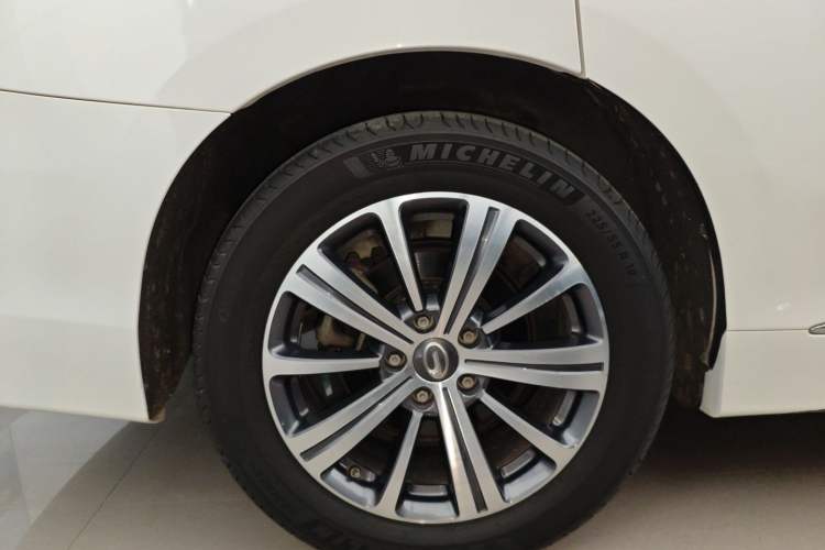 Used GAC Trumpchi M8 2020 Flagship Model 390T Supreme Edition Right Rear Wheel Hub
