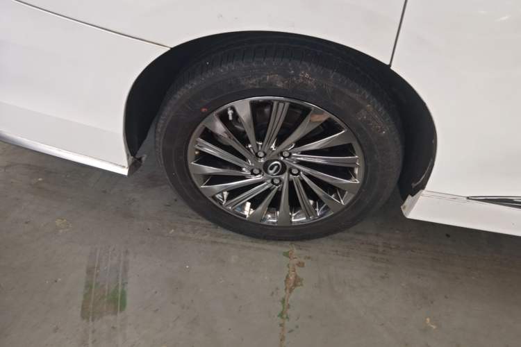 Used GAC Trumpchi M8 2020 Flagship Model 390T Prestige Edition Right Rear Wheel Hub