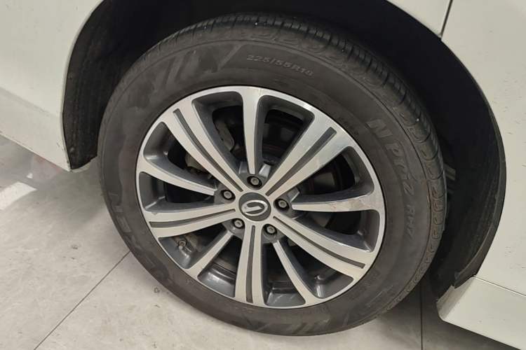 Used GAC Trumpchi M8 2020 Flagship Model 390T Supreme Edition Right Rear Wheel Hub