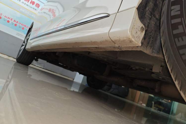 Used GAC Trumpchi M8 2020 Flagship Model 390T Supreme Edition Right Side Sill