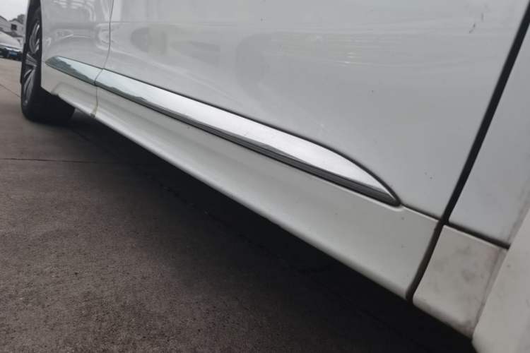 Used GAC Trumpchi M8 2020 Flagship Model 390T Prestige Edition Right Side Sill