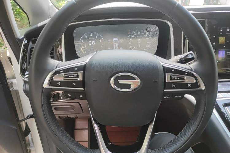 Used GAC Trumpchi M8 2020 Master Edition 390T Supreme Version Steering Wheel