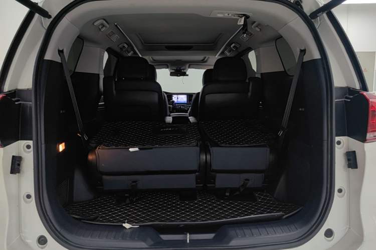 Used GAC Trumpchi M8 2020 Flagship Model 390T Supreme Edition Trunk