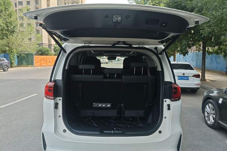 Used GAC Trumpchi M8 2020 Flagship 390T Navigation Model Trunk