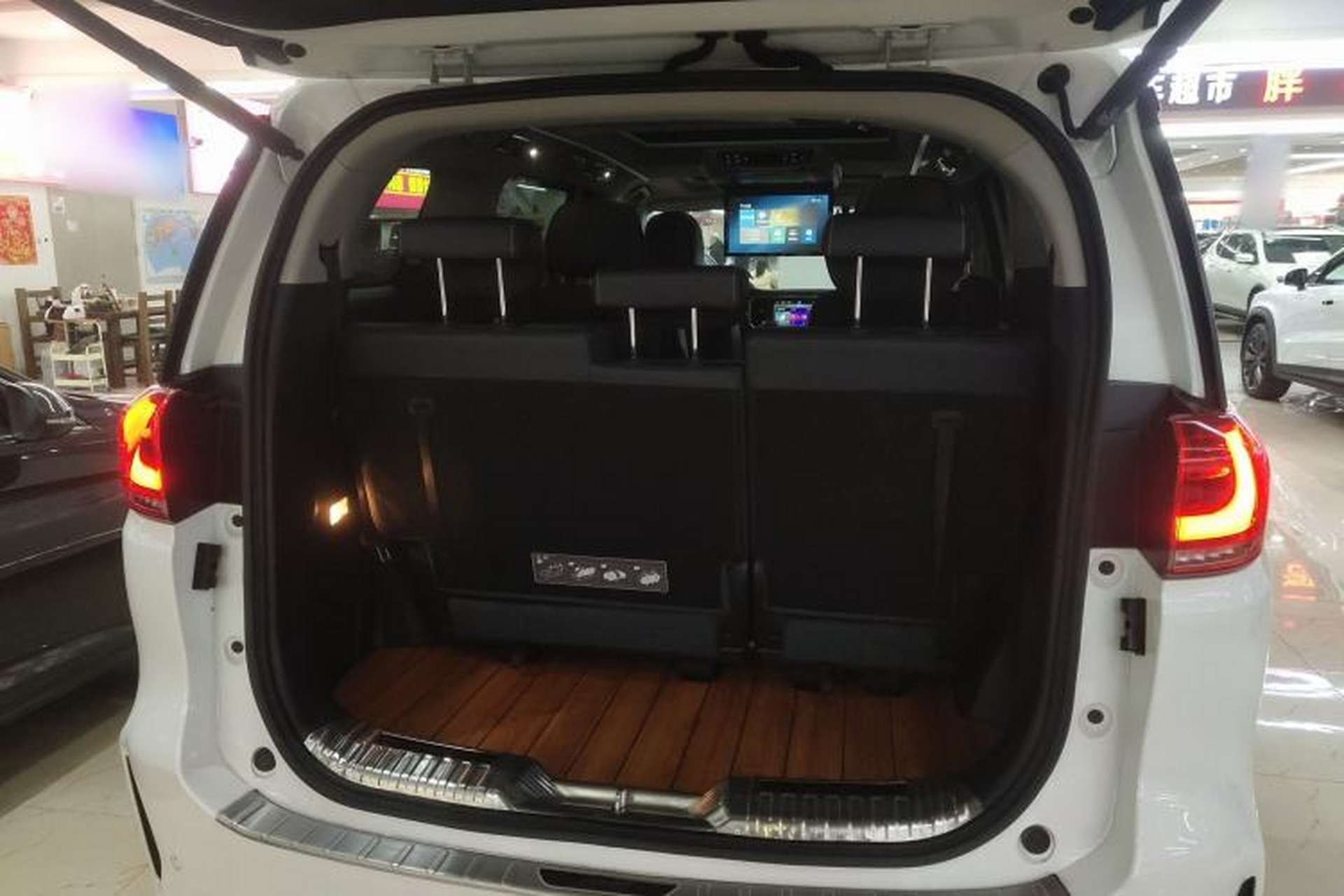 Used GAC Trumpchi M8 2020 Flagship Model 390T Supreme Edition Trunk