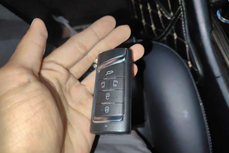 Used GAC Trumpchi M8 2020 Flagship Model 390T Prestige Edition Vehicle Key