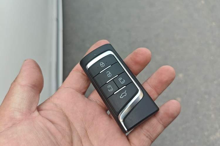 Used GAC Trumpchi M8 2020 Flagship 390T Navigation Model Vehicle Key