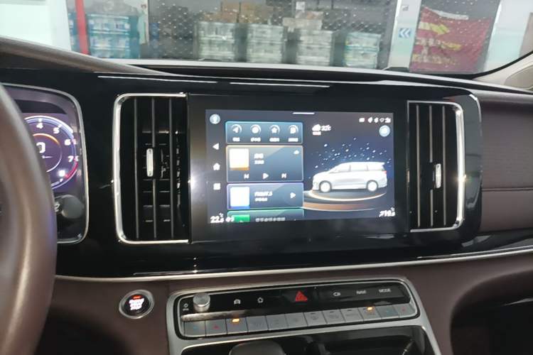 Used GAC Trumpchi M8 2021 Master Series 390T Ultimate Edition Audio And AC Panel