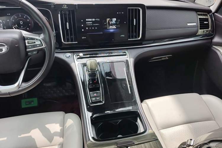 Used GAC Trumpchi M8 2021 Master Series 390T Ultimate Edition Audio And AC Panel