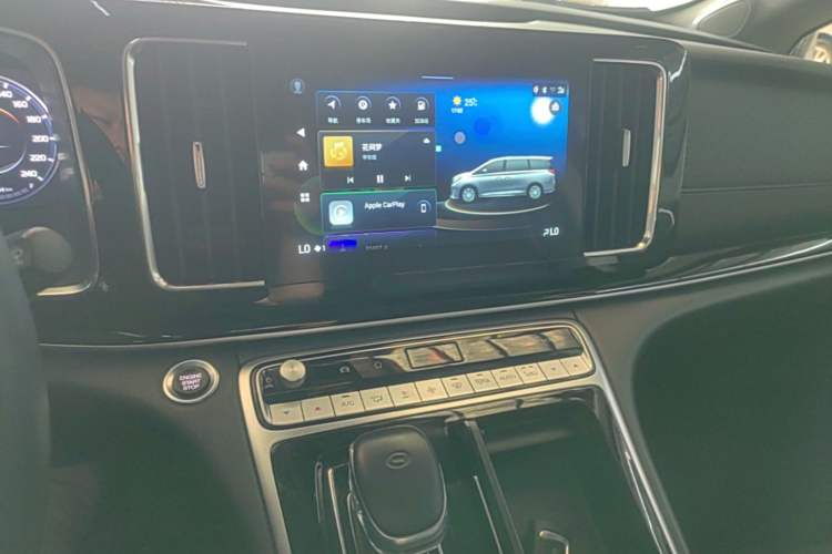 Used GAC Trumpchi M8 2021 Lingxiu Series 390T Ultimate Edition Audio And AC Panel